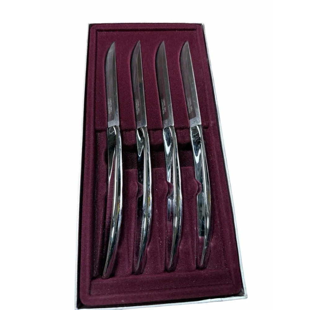 VTG Carvel Hall 4 Piece Steak Knife Set Stainless Steel USA with Case